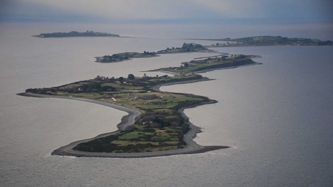 Los Lagos: Vecinos de la Isla Tabón encontraron restos humanos en una de sus costas