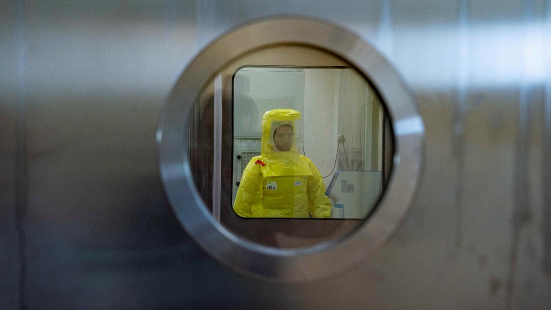 Farmacéutica de EEUU envió a pruebas su vacuna experimental contra coronavirus