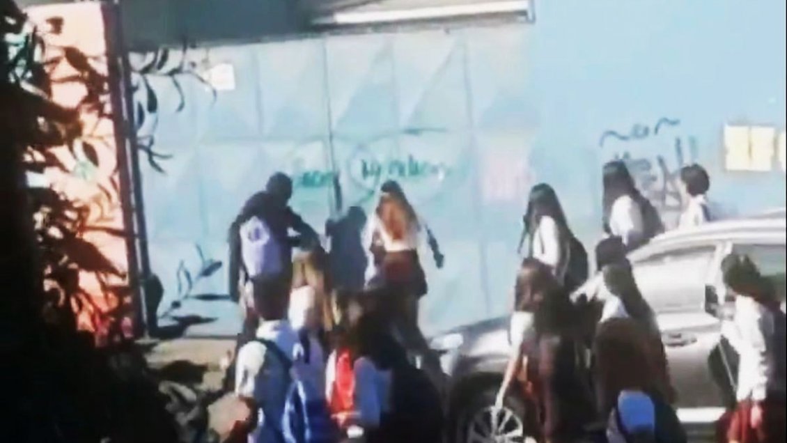 Tres colegios de Antofagasta vivieron incidentes al iniciar su año escolar