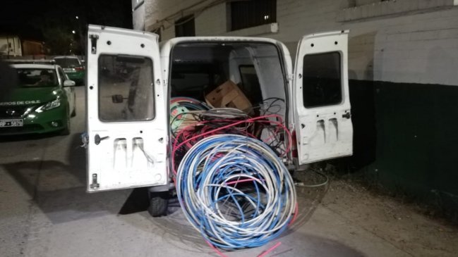 Cuatro sujetos detenidos acusados de robar cable en la Línea 5 del Metro