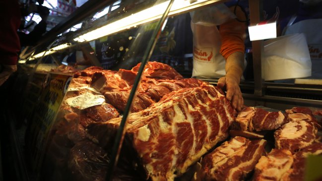  Greenpeace pide que la CE recomiende comer menos carne  