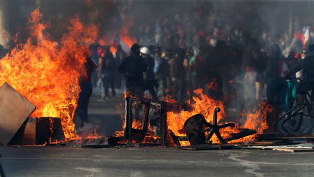Quintana y llamado de Piñera a la paz: No tiene excusas para no restablecer el orden público