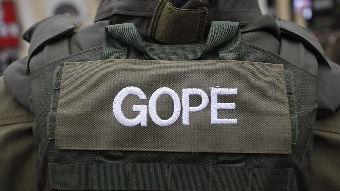 Fiscalía investiga detonación de dos artefactos explosivos en edificio de Vitacura