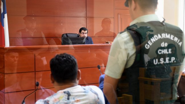 En libertad quedó carabinero formalizado por apremios ilegítimos en Antofagasta