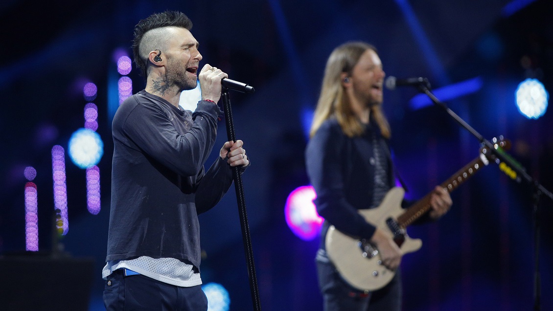 Nuevo retraso de Maroon 5 generó críticas: Show en Santiago también partió tarde