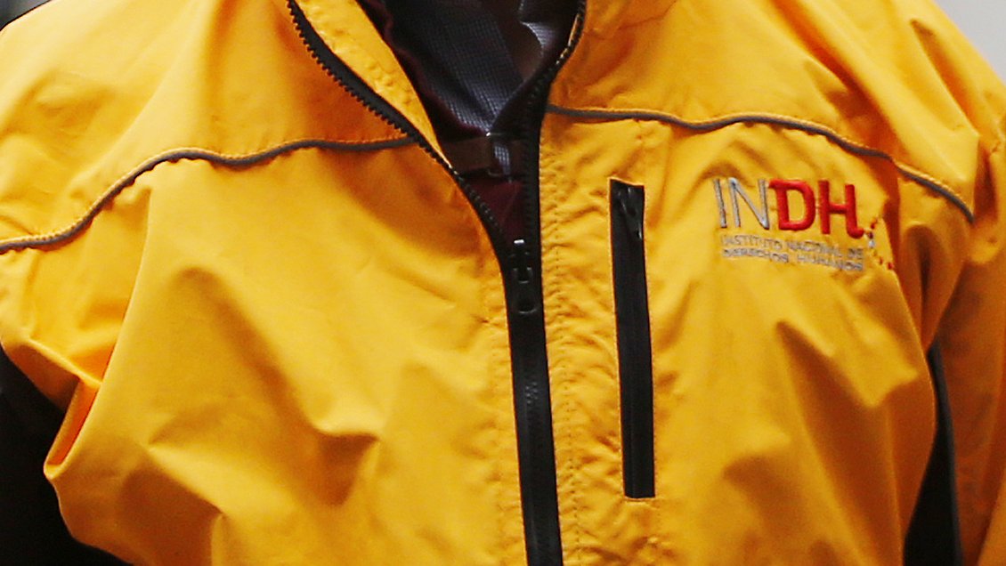 Menor herido en Plaza Baquedano: INDH evalúa acciones legales contra responsables