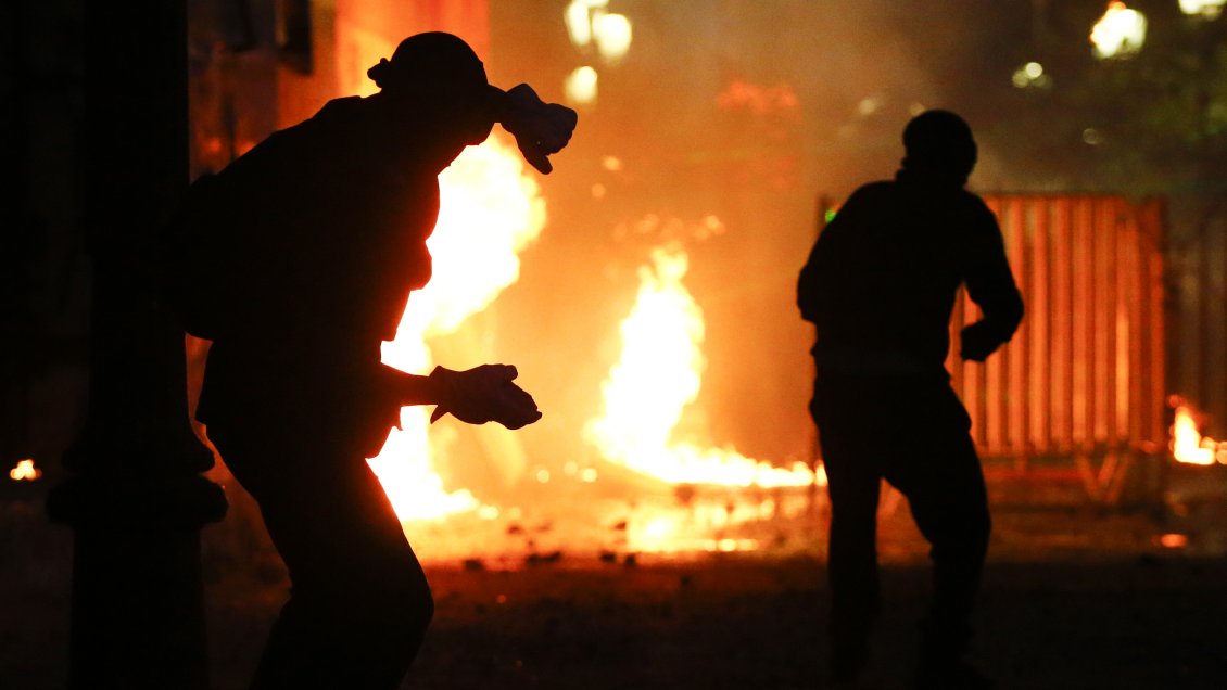 En Antofagasta carabinero resultó herido por un disparo en el pie