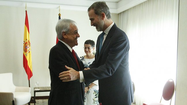 España ofrece a Chile su apoyo para lograr acuerdos ante protestas sociales