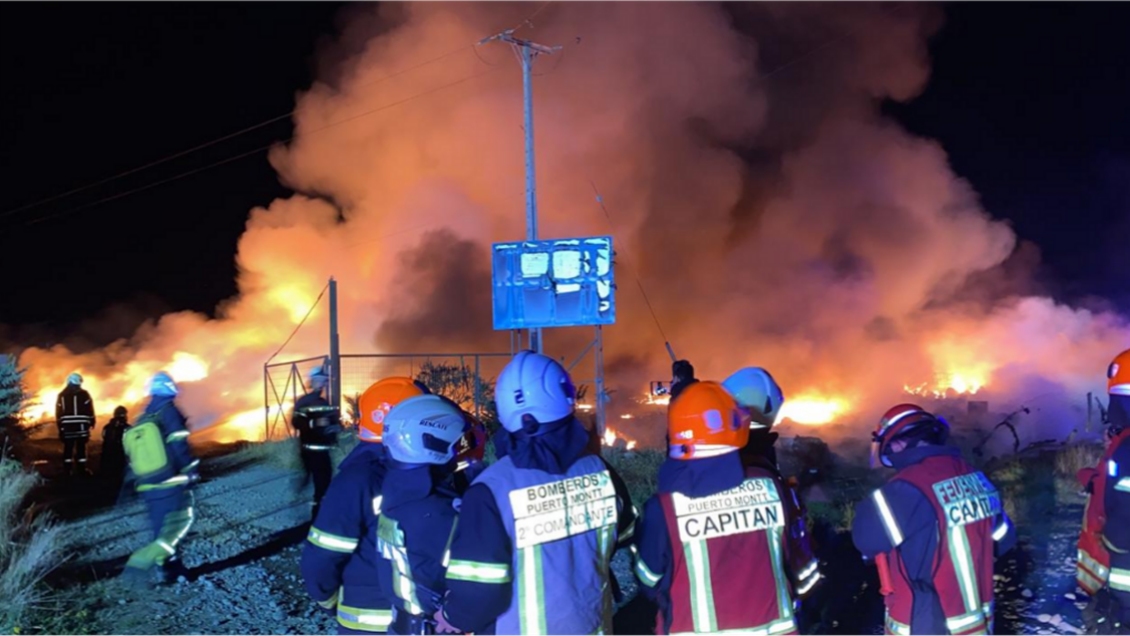 Incendio dejó pérdidas millonarias en empresa de Puerto Montt