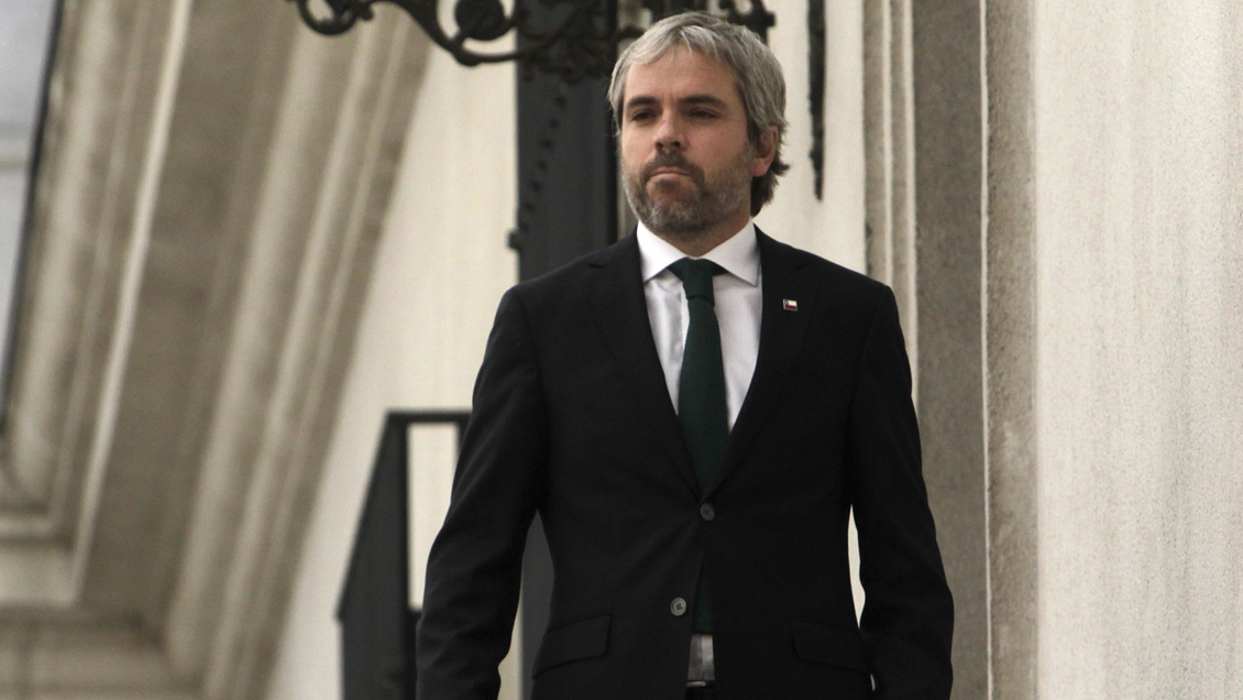 La Moneda defiende a Blumel tras 