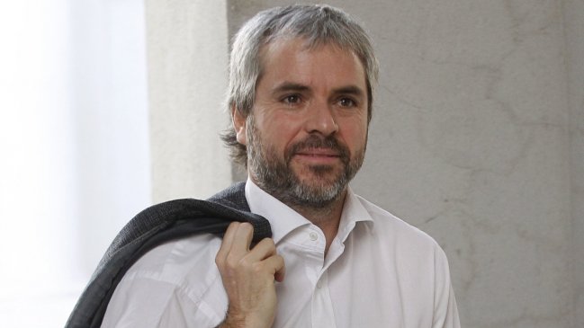 Revolución Democrática se quedó sin piso para acusar constitucionalmente a Blumel