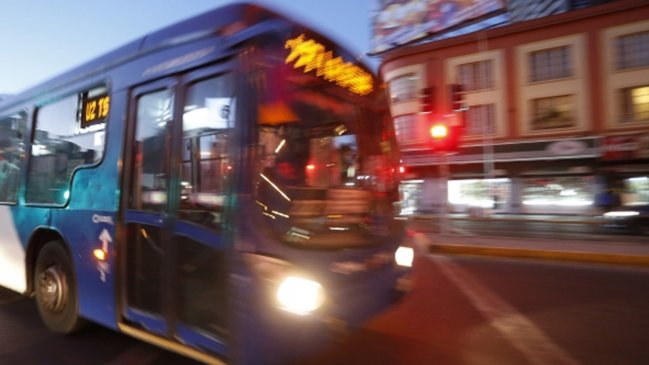Transantiago suspendió salida de buses a sectores 