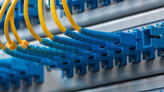 Chile aumenta en un 71% los hogares conectados a fibra óptica