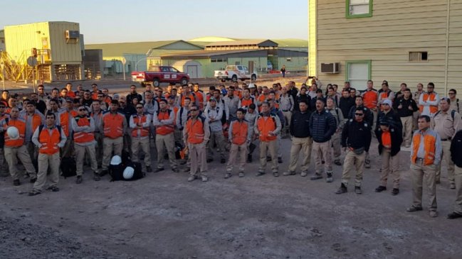 Trabajadores de minera Spence de Antofagasta paralizaron faenas en protesta por despidos