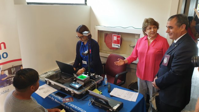 Registro Civil de Iquique abrió puesto en cuartel de la PDI para facilitar trámites a migrantes