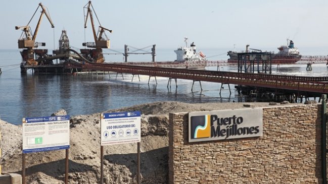 Empresa aseguró haber activado todos los protocolos tras vertimiento de plomo en Mejillones