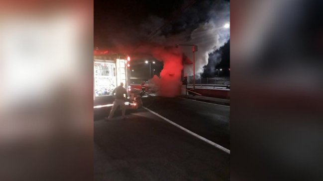 Formalizan a sujeto acusado de participar en quema de caseta de peaje en Rosario