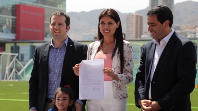 Municipalidad de Antofagasta recibió moderno Complejo Deportivo Escolar Angamos