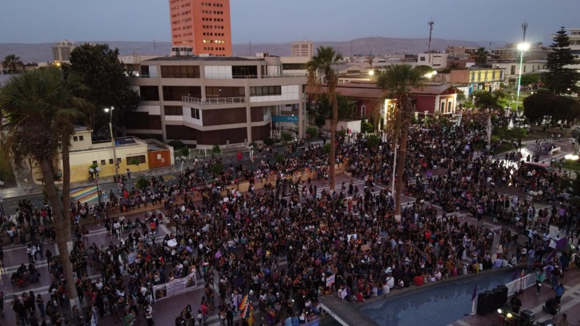 Cerca de 17.000 personas salieron a la calle en Arica para conmemorar el 8M
