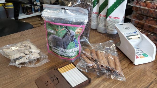 Irán combate el coronavirus con caca de burra y alcohol