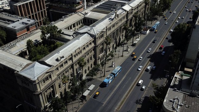 Pontificia Universidad Católica suspendió clases presenciales por coronavirus