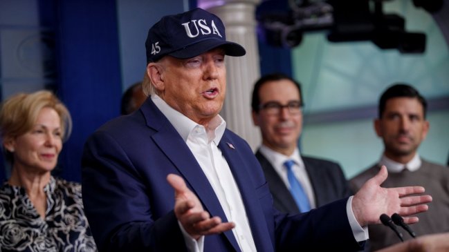 Trump dio negativo en prueba del coronavirus tras cena con brasileños