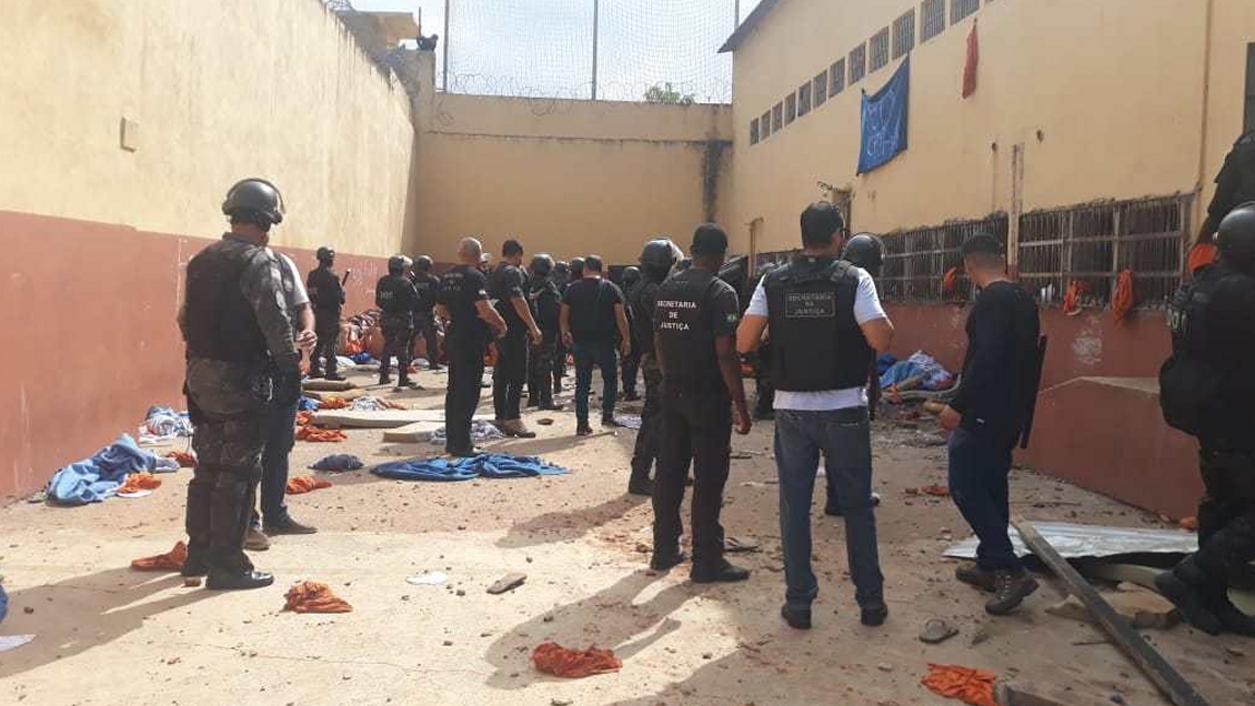 Al menos 1.350 presos se fugan de cárceles en Sao Paulo