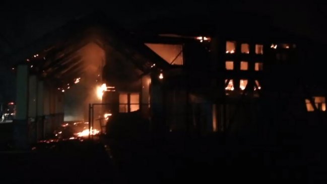 Incendio destruyó edificio de la Municipalidad de Futaleufú