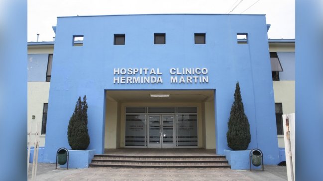 Hospital de Chillán confirma cuatro funcionarios con coronavirus, pero niega brote masivo