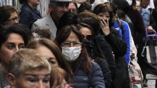 Covid-19: U. de Valparaíso y Colegio Médico presentan recurso de protección contra el Minsal