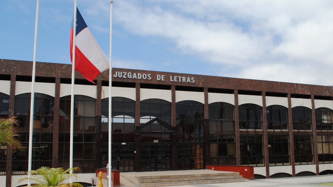 Coronavirus: Cierran juzgados civiles de Iquique por posible sospecha de contagio