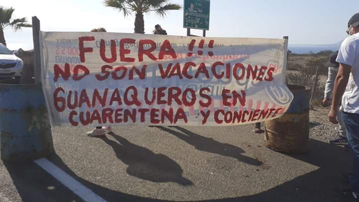 Vecinos bloquean accesos a los balnearios de Tongoy y Guanaqueros