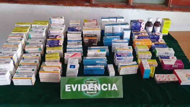 Mujer fue detenida en Calama vendiendo medicamentos en la calle