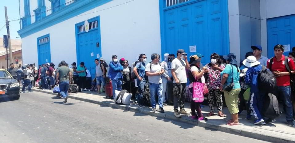 Autoridades exigen al gobierno impedir el acceso a Arica por aumento de extranjeros varados