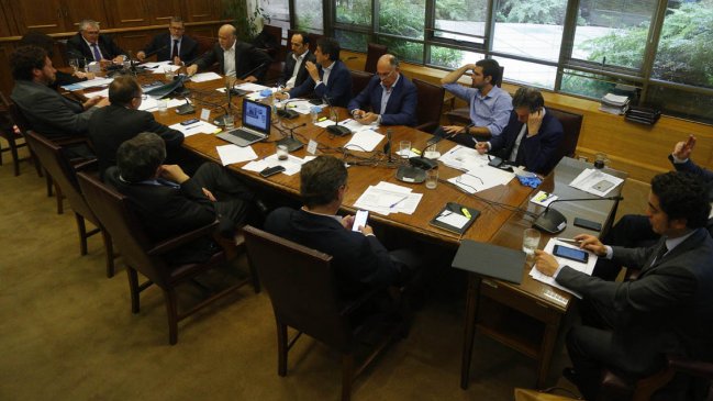 Comisión mixta destrabó Bono Covid-19: Se mantiene en $50 mil pero aumentan beneficiarios