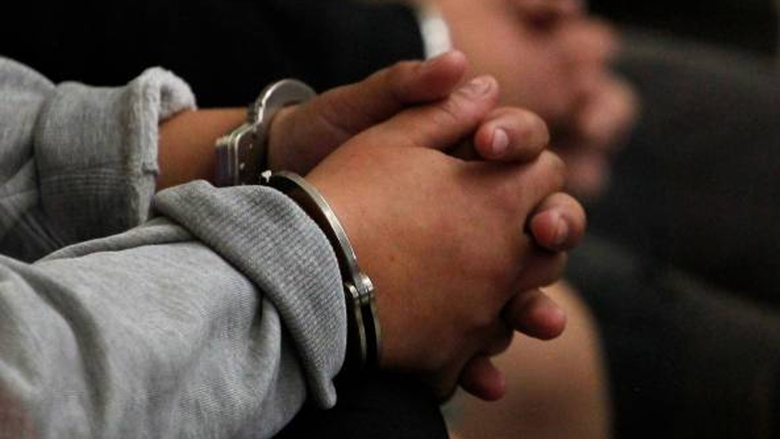 Pareja irá a la cárcel por robar 20 mil pesos y un celular