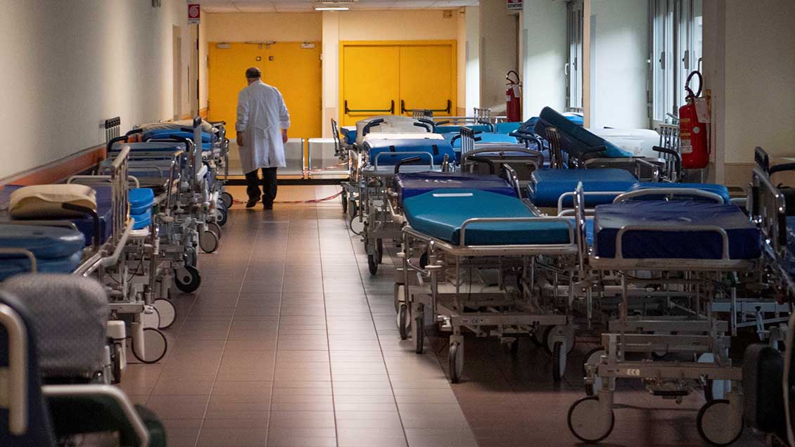 Italia supera los 9.000 muertos por coronavirus, con casi 1.000 más en un solo día