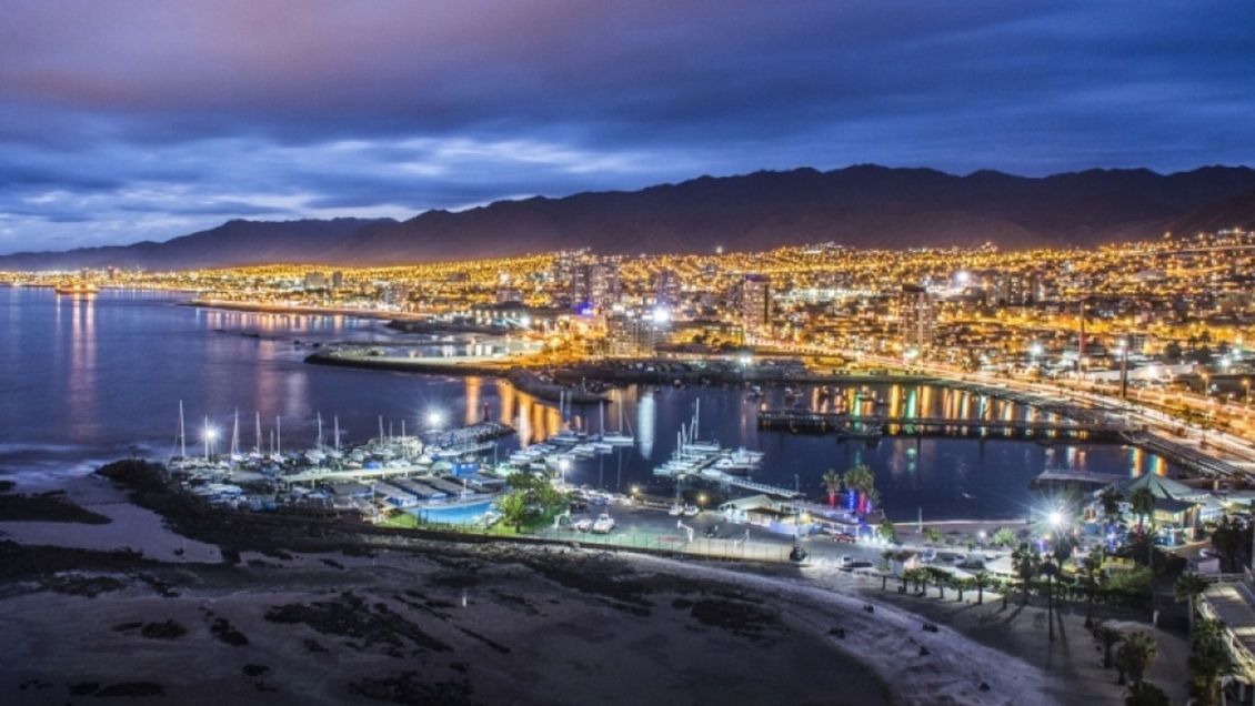 Familiares y amigos realizan intensa búsqueda de menor desaparecido en Antofagasta