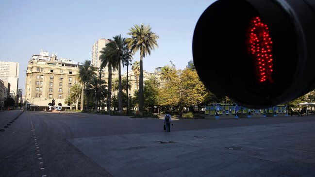 Mañalich: Veo prácticamente imposible que en Chile se dicte cuarentena general