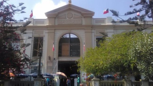 Antofagasta: Dueño fue detenido por permitir consumo en restorán