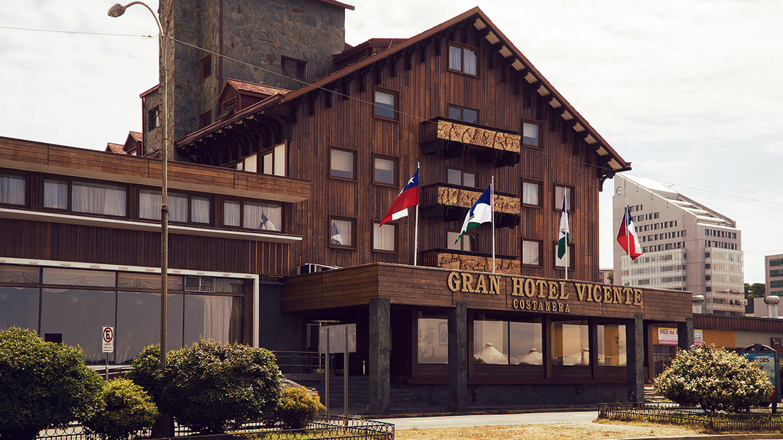 Familia de Aníbal Mosa entregó hotel de Puerto Montt para enfrentar el Covid-19