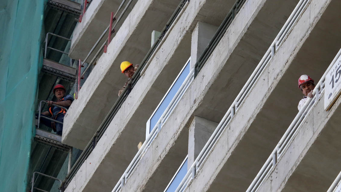 Efecto Covid-19: Cerca de 380 obras han paralizado su construcción en Santiago