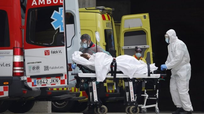 España registró un nuevo máximo diario de muertes por coronavirus