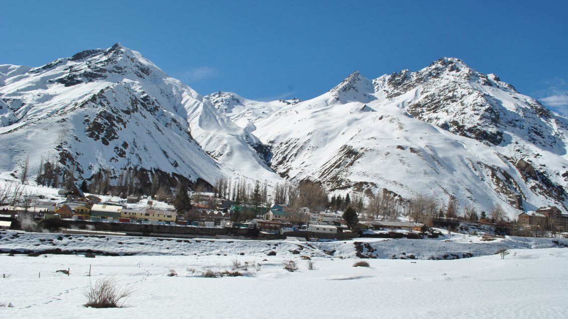 Cierran camino de acceso hacia las Termas del Flaco en San Fernando