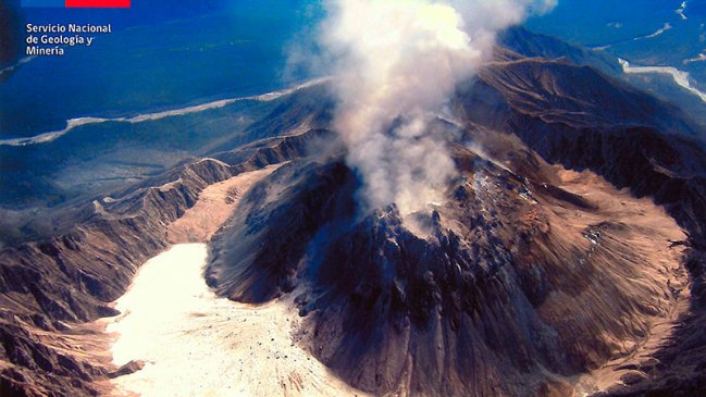  Volcán Chaitén sigue presentando actividad sísmica a 12 años de su erupción  