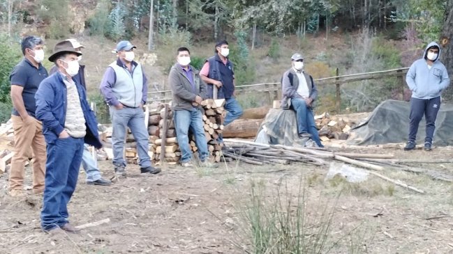 Tirúa se autodeclara en cuarentena: Civiles bloquean accesos a la comuna por 20 días