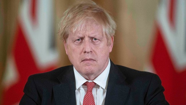 Boris Johnson pasó su segunda noche en cuidados intensivos por Covid-19