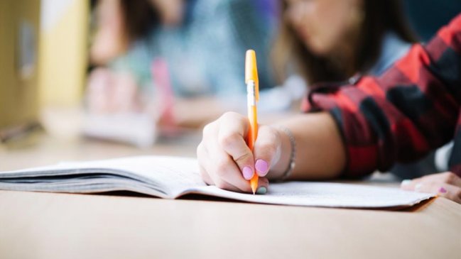 Inflación de marzo tuvo un alza de 0,3 por ciento impulsada por educación y alimentos