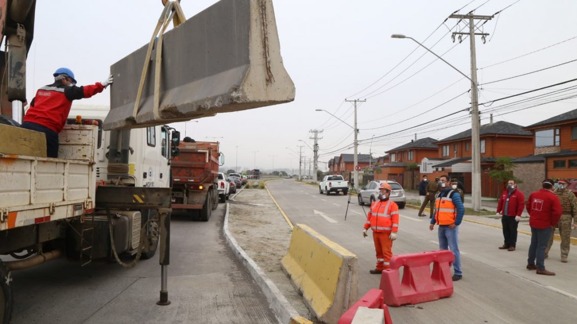 Sale el plástico, entra el hormigón: Refuerzan barreras sanitarias en Hualpén