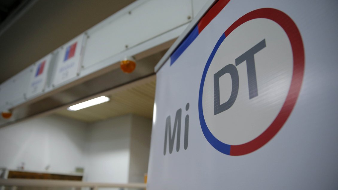 Abogados laboristas acusan a la DT de promover, sin ley, finiquitos electrónicos